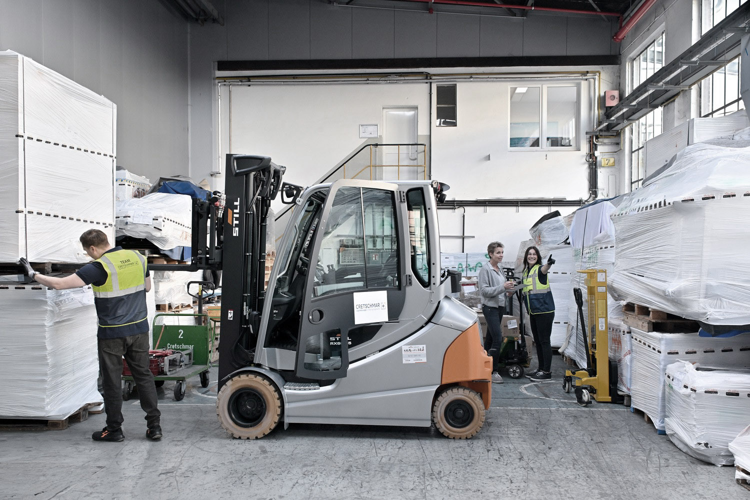 CRETSCHMAR Ausstellerservice – professionelle Unterstützung für Messeaufbau, Transport und Logistik weltweit